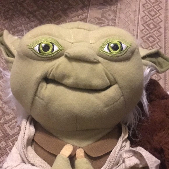 Star Wars Yoda Talking Plush 12" - Picture 2 of 7